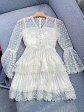 Robe courte en dentelle Emma